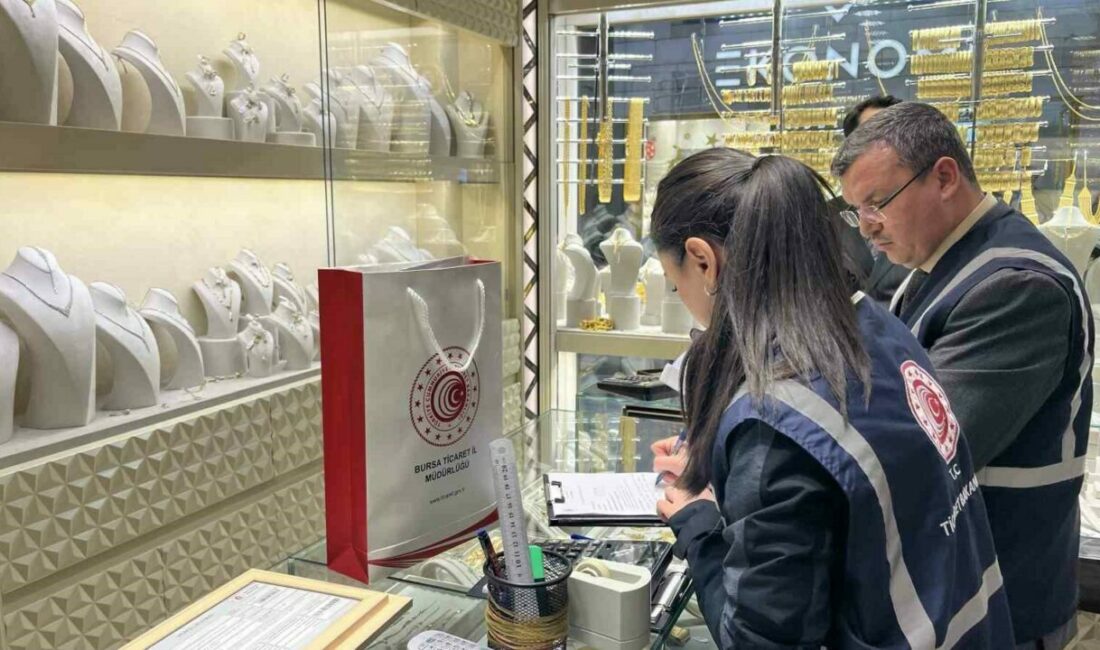 Bursa’da kafe, market, kuyumcu ve benzeri işletmelere ceza yağdı Bursa’da 2025 yılı tüketicilerin, bakanlığın talimatlarıyla harekete geçen Bursa Ticaret