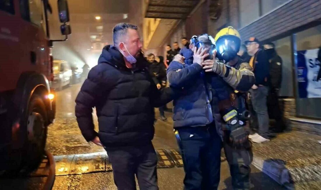 Bursa’nın Nilüfer ilçesinde bulunan bir otelde çıkan yangın, Bursa Büyükşehir