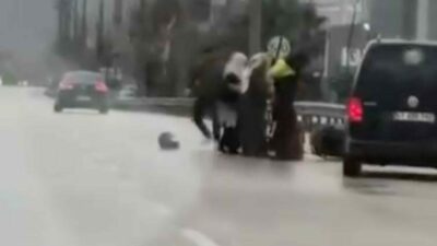 Bursa’nın Kestel ilçesinde seyir halindeki sürücü ile kurye arasında çıkan