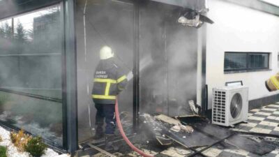 Bursa’nın İnegöl ilçesinde kırsal mahallede bulunan 2 katlı yazlık evde