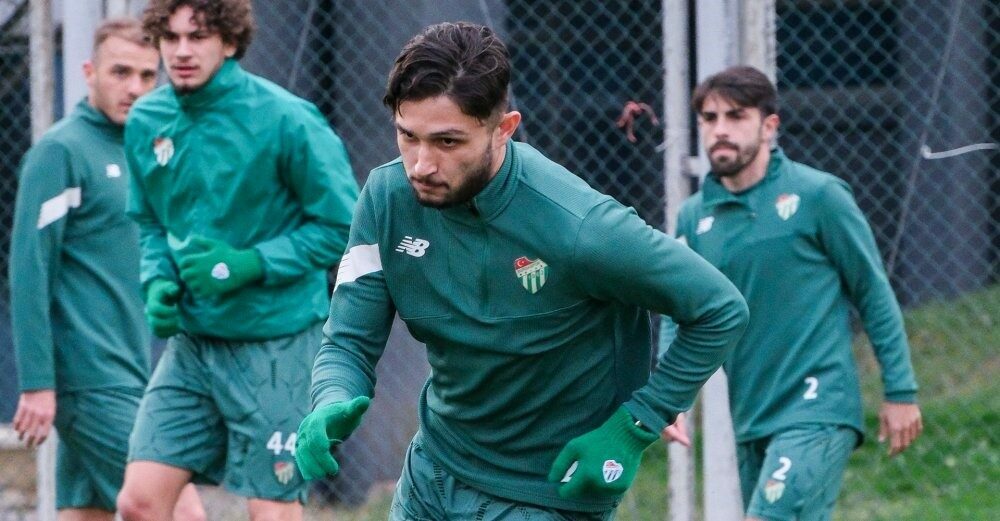 Bursaspor, Yeni Mersin İdman Yurdu maçı hazırlıklarını tamamladı Bursaspor, TFF 2. Lig Kırmızı Grup’un 20. haftasında sahasında oynayacağı