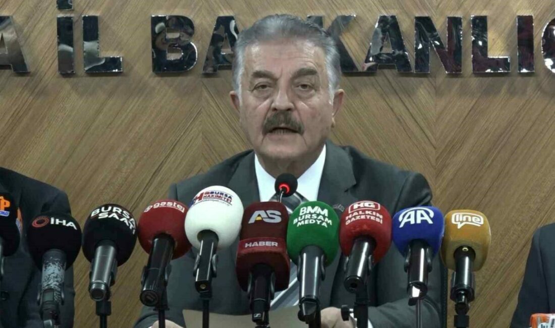 Büyükataman: ’Fırat’ın doğusu da terörden arındırılmalı. Suriye’de tek bir terörist kalmamalıdır” Milliyetçi Harekat Partisi Genel Sekreteri İsmet Büyükataman, Fırat’ın doğusunun da