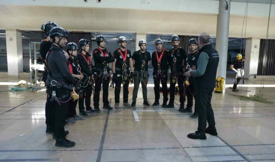 Bursa Büyükşehir Belediyesi bünyesinde personelin gönüllü katılımıyla kurulan Bursa Acil