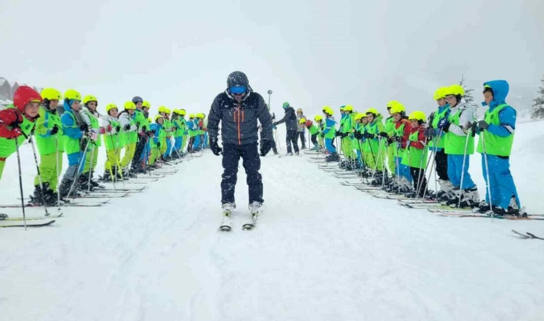 Bursa Büyükşehir Belediyesi’nin düzenlediği ‘Kayak Projesi’ kapsamında Uludağ ile ilk