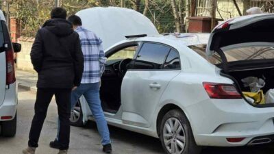 Bursa’nın İnegöl ilçesinde polisin dur ihtarına uymayarak kovalamaca sonucu yakalanan