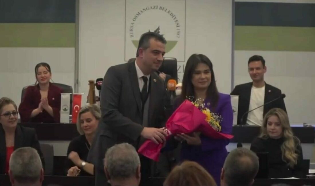 CHP’li Meclis Üyesi Özlem Bodur’dan AK Parti Grubu’na teşekkür Bursa Osmangazi Belediyesi CHP’li Meclis Üyesi Özlem Bodur, geçtiğimiz günlerde