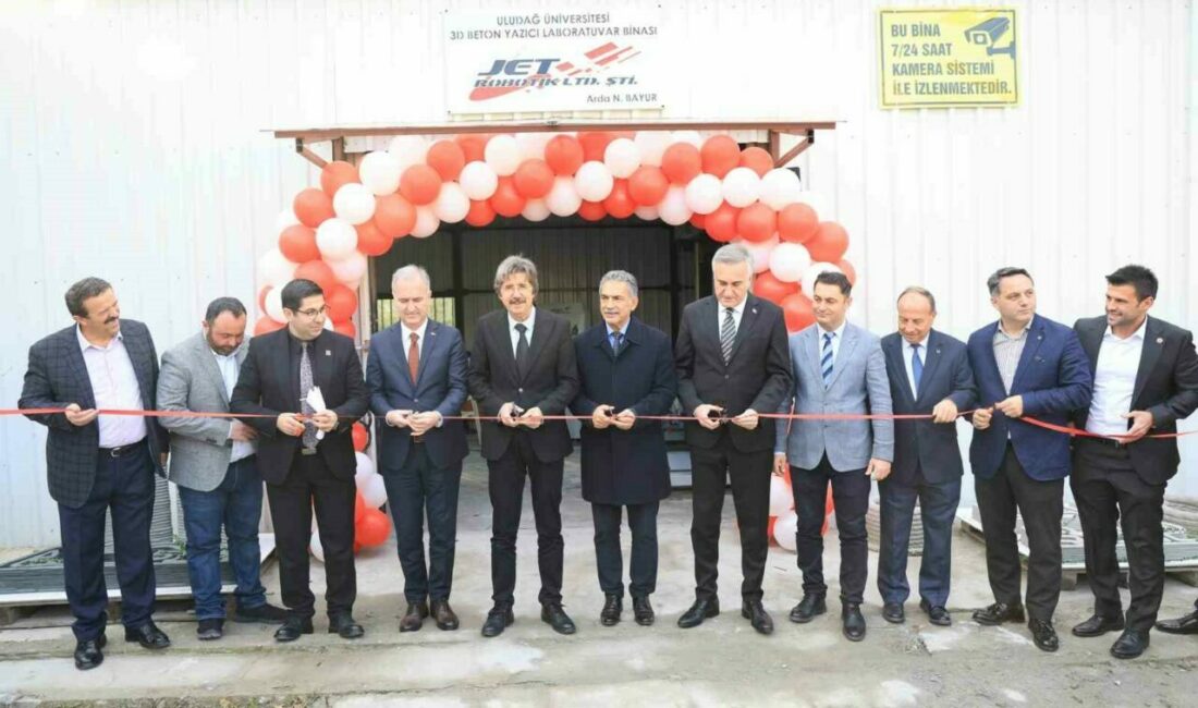 Geleceğin inşaat teknolojisine önemli katkı sağlayacak laboratuvar BUÜ’de hizmete açıldı Bursa Uludağ Üniversitesi (BUÜ), teknoloji ve inovasyon odaklı vizyonuna bir