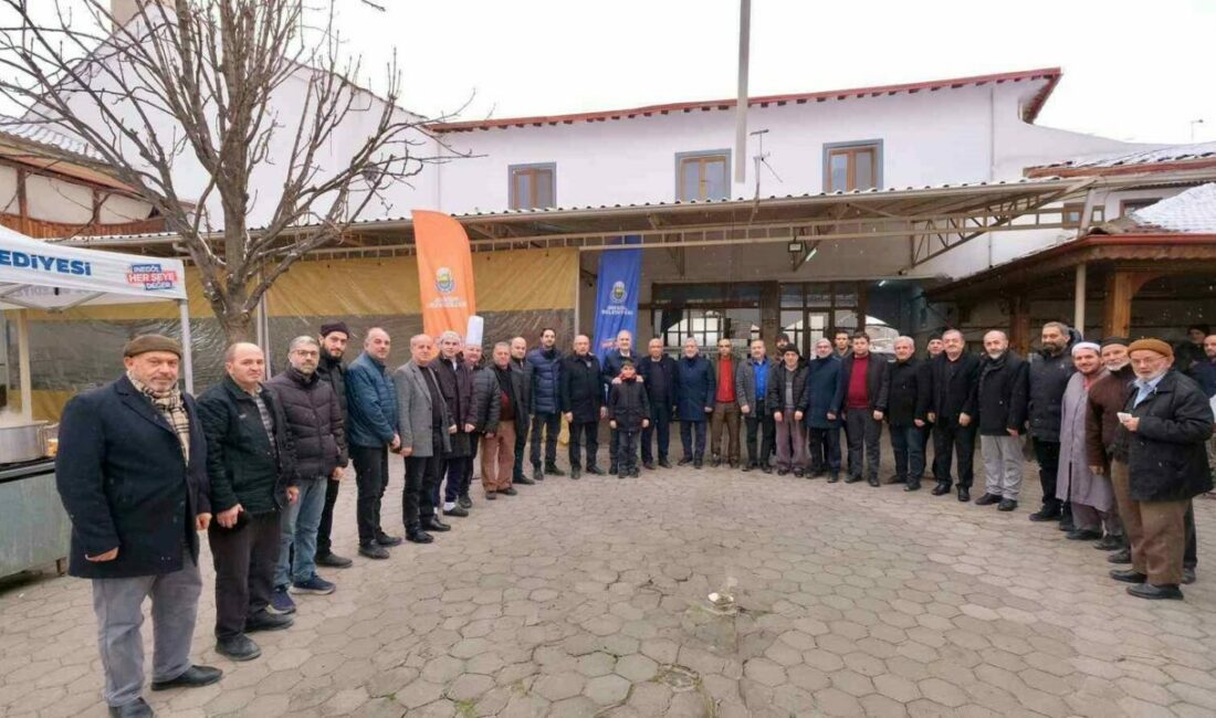 İnegöl’de yeni yılın ilk sabah namazında İnegöl Belediyesi organizasyonuyla özel