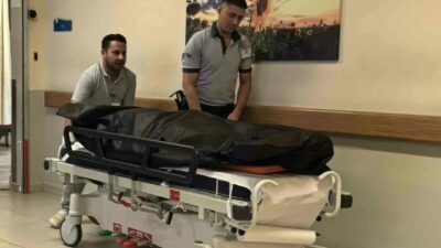 Bursa’nın İnegöl ilçesinde 32 yaşındaki bir genç, sabah saatlerinde yatağında