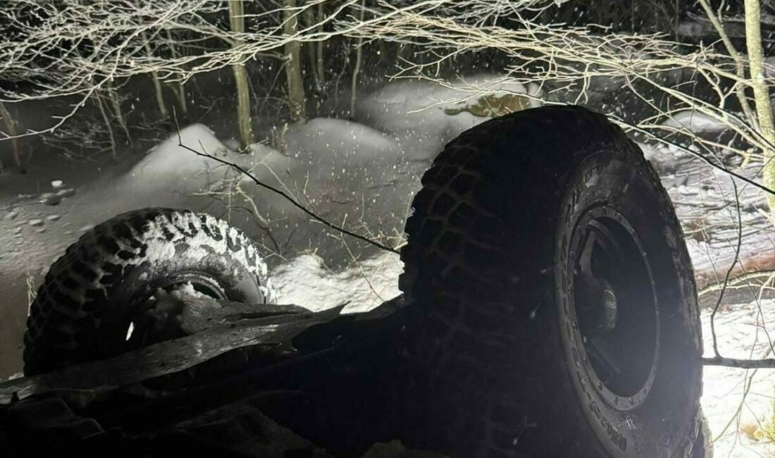Bursa’nın İnegöl ilçesinde kar yağışı nedeniyle kontrolden çıkan cipin uçuruma