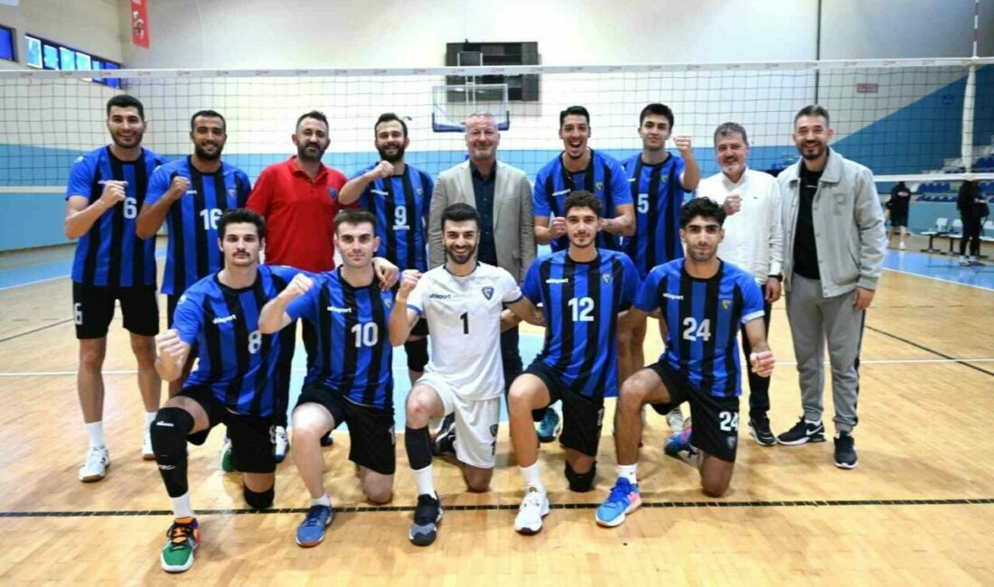 Karacabey Belediyespor’un Play-Off umudu son maça kaldı Off mücadelesi veren Karacabey Belediyespor, sezonun akıbetini belirleyecek son hafta