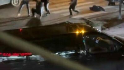 Bursa’nın Yıldırım ilçesinde trafikte yaşanan kavga sırasında bir çocuğun yola