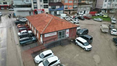 Mahmudiye Mahallesinde İnegöl Belediyesi’nin tahsis ettiği arsa üzerinde hayırsever Fatih