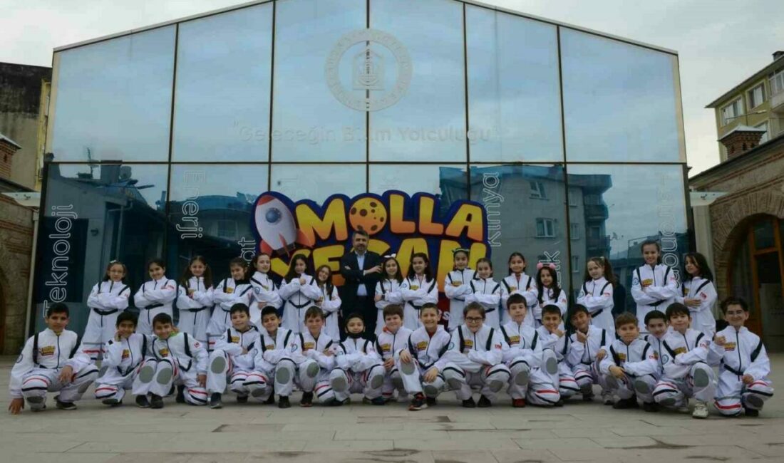 Yıldırım Belediyesi’nin, 5-13 yaş arasındaki çocuklara 23 farklı branşta eğitim