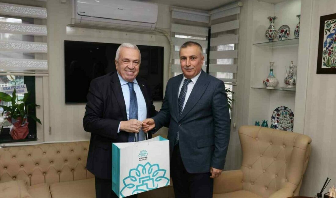 Nilüfer Belediye Başkanı Şadi Özdemir, Bursa İl Milli Eğitim Müdürü