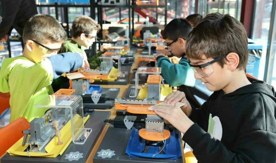 Nilüfer Belediyesi yarıyıl tatilini çocuklar için birbirinden farklı atölyeler, oyunlar