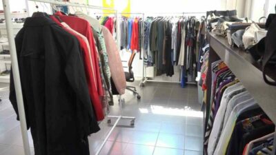 Nilüfer Belediyesi’nin hayata geçirdiği “Giymiyorsan Giydir” uygulamasıyla, vatandaşların bağışladığı ikinci