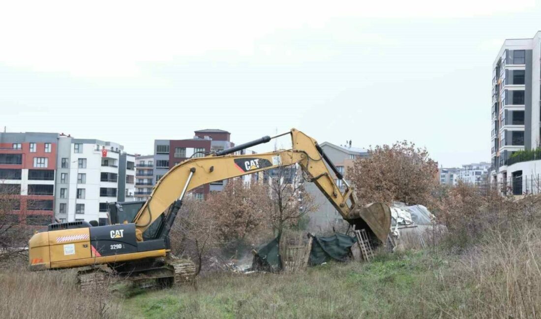 Kaçak yapılarla mücadele eden Nilüfer Belediyesi, Balkan Mahallesi’nde tespit edilen