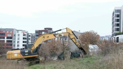 Kaçak yapılarla mücadele eden Nilüfer Belediyesi, Balkan Mahallesi’nde tespit edilen