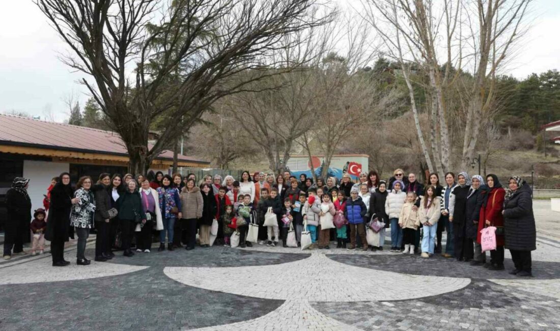 Nilüferli kadınların ördüğü atkı, bere ve yastıklar, Harmancıklı çocuklara ulaştı.