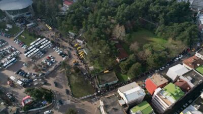 Bursa’da soğuk ama güneşli havayı değerlendirmek isteyenler, Uludağ’a çıkmak istedi.