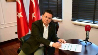 Osmangazi Belediye Başkanı Erkan Aydın, Bursaspor Kulübü Başkanı Enes Çelik’i