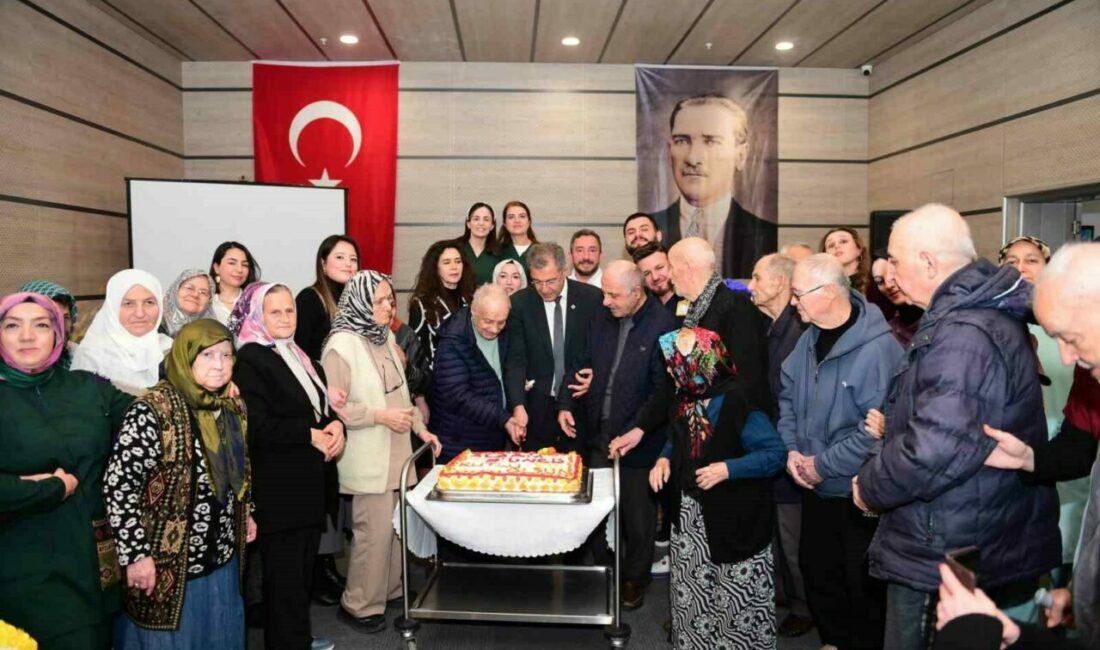 BURSA (İHA) – Osmangazi Belediyesi bünyesinde hizmet veren Alzheimer Gündüz