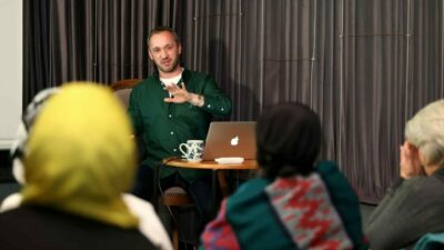 Osmangazi Belediyesi başlattığı eğitim programıyla, e-ticaretle uğraşan ya da bu