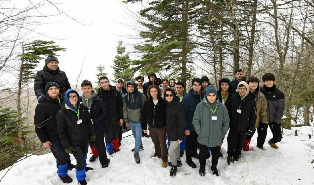 Osmangazi’de dersane öğrencileri Uludağ kampıyla ödüllendirildi Osmangazi Belediyesi’nin, LGS ve üniversite sınavına girecek öğrencilere eğitim desteği