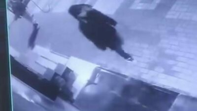 Bursa’nın Yıldırım ilçesinde alkollü oldukları iddia edilen 2 şahıs, park