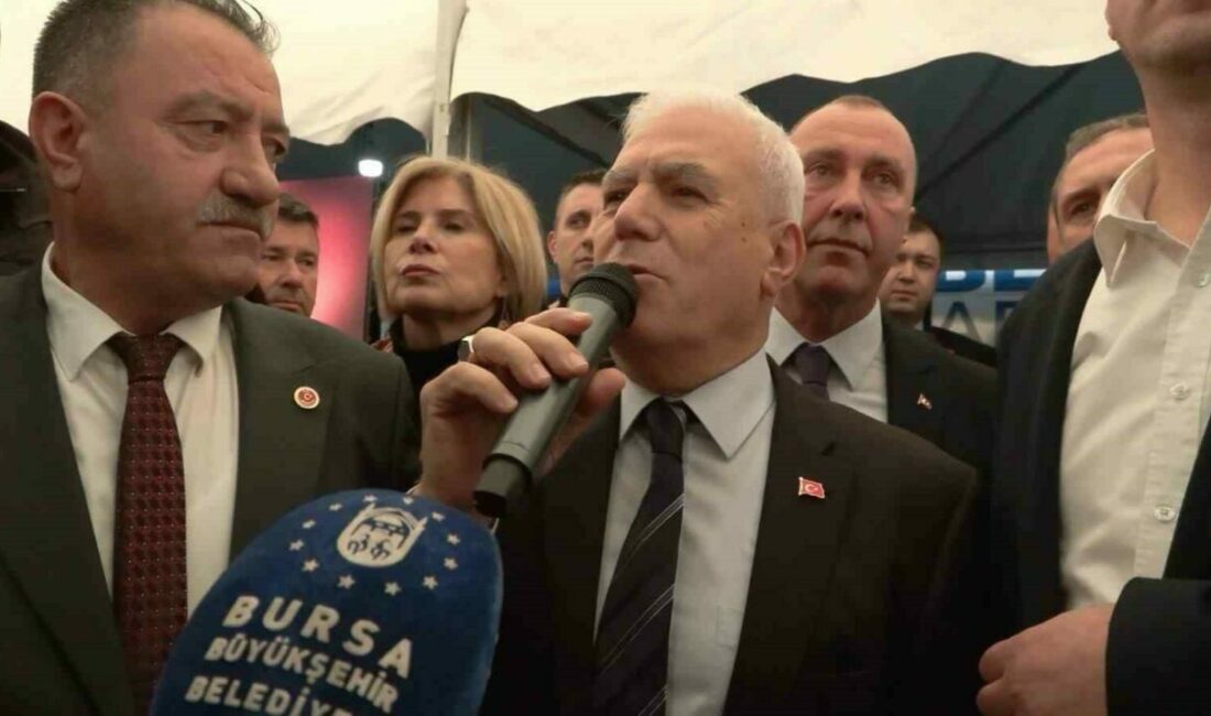 Bursa Büyükşehir Belediye Başkanı Mustafa Bozbey, kendisine yönelik fiziki saldırı