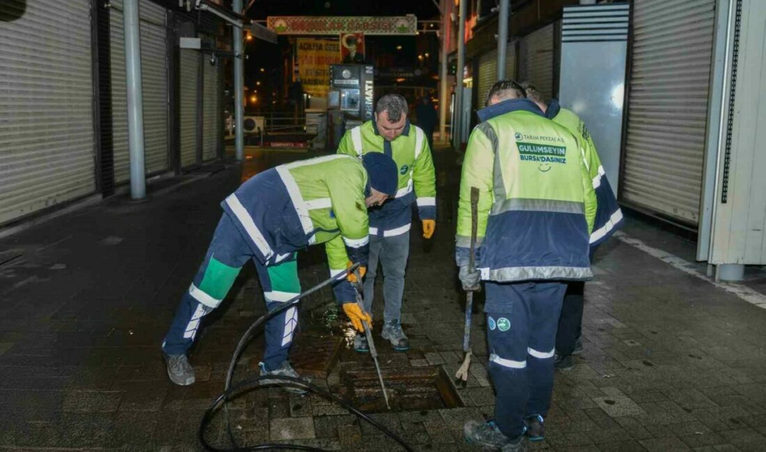 Bursa Büyükşehir Belediyesi, kentin göz bebeği konumundaki Tarihi Çarşı ve