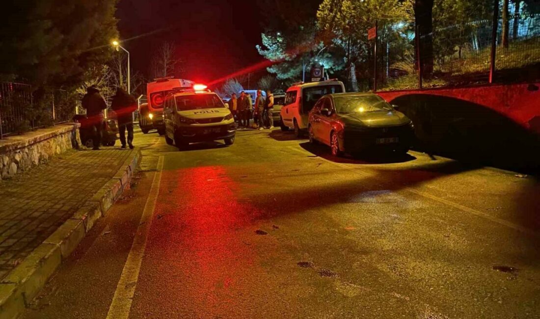 Trafik cezası yüzünden 20 yaşındaki arkadaşını bıçakladı BURSA (İHA) – Bursa’da trafik cezası parası nedeniyle çıkan tartışma