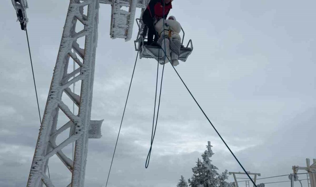Uludağ’da telesiyej arızası: 40 tatilci mahsur kaldı Kış turizminin merkezi Uludağ’daki Birinci Oteller Bölgesinde faaliyet gösteren Fahri
