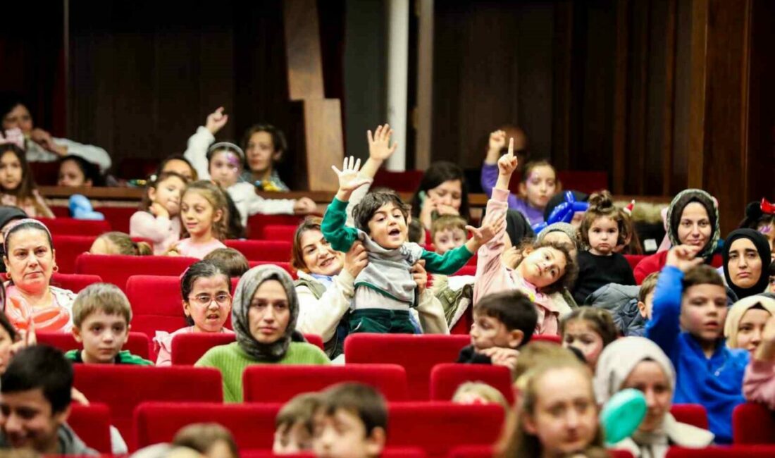 ’Yarıyıl Şenliği’ne renkli final Bursa Büyükşehir Belediyesi tarafından sömestr tatiline özel olarak düzenlenen ‘Yarıyıl