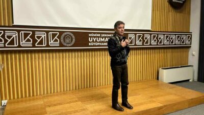 Yıldırım belediyesi tarafından düzenlenen yazı atölyesini başarıyla tamamlayan katılımcılar sertifikalarına