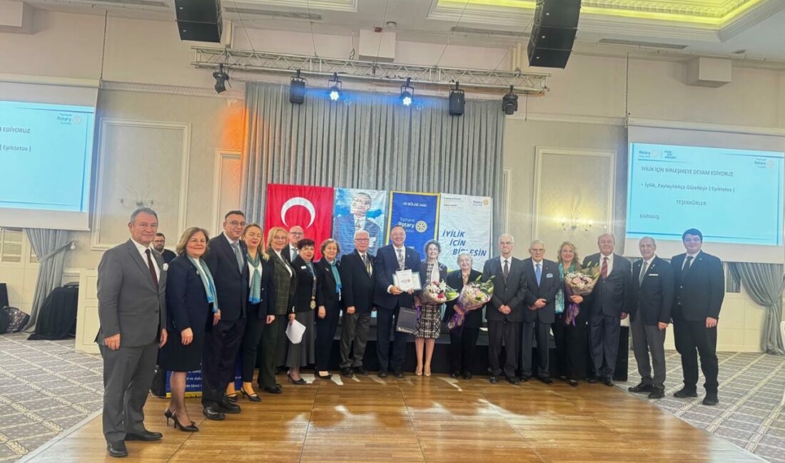 Tophane Rotary Kulübü’nden Prof. Dr. Türker Kılıç’a “Meslek Hizmet Ödülü” Tophane Rotary Kulübü, beyin cerrahisi ve akademik alanda gerçekleştirdiği üstün