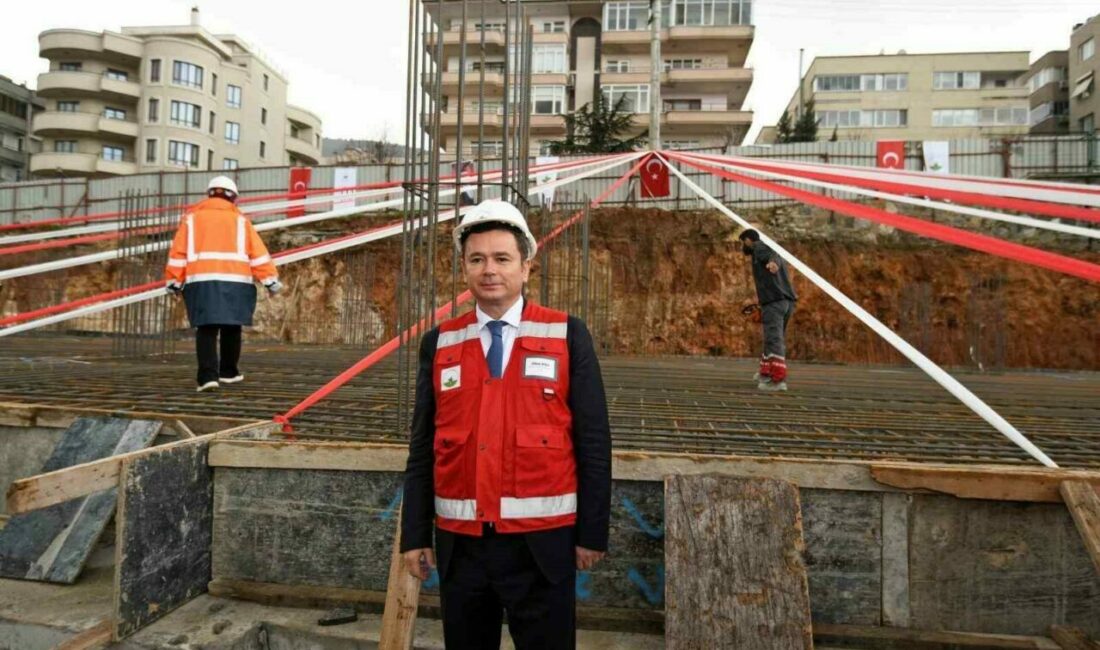 Göreve geldiği günden bu yana ilçeyi sosyal yatırımlarla buluşturan Osmangazi