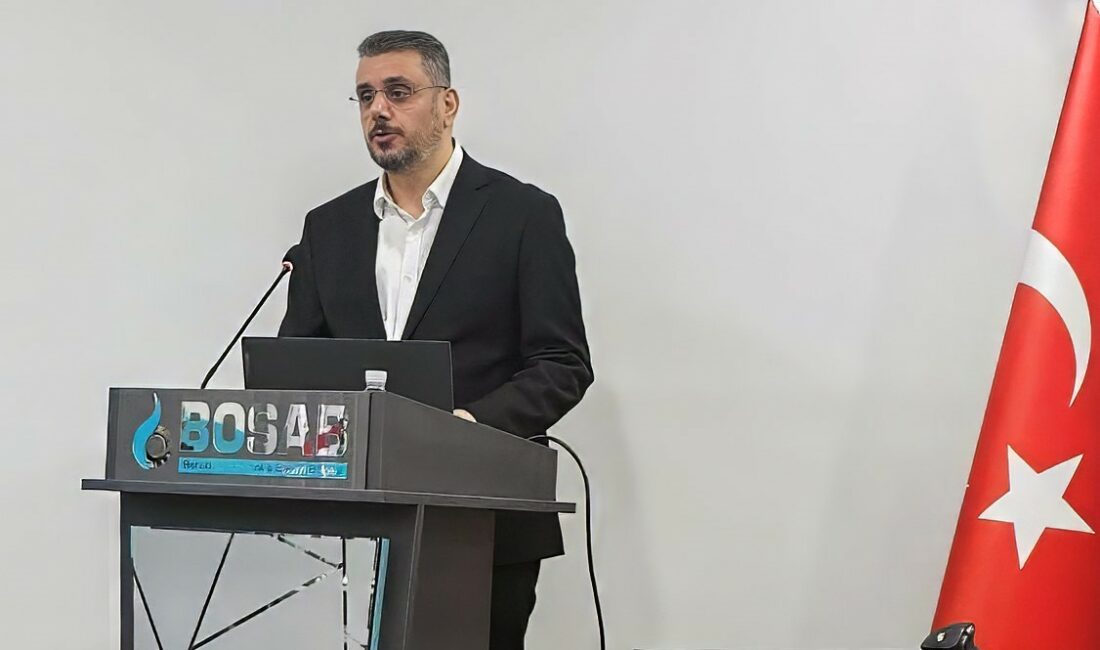 BOSAB’da ekonominin güncel dinamikleri ele alındı Barakfakih Organize Sanayi Bölgesi (BOSAB), sanayicilerin karar süreçlerine ışık tutmak