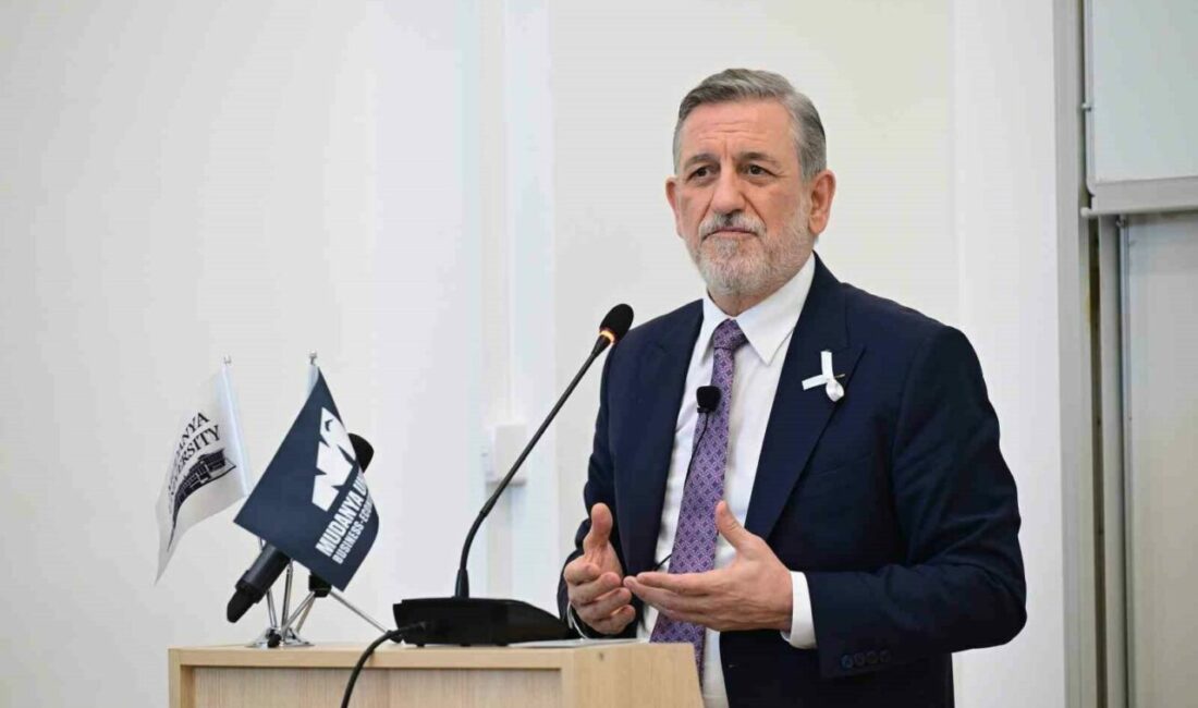 BTSO Başkanı İbrahim Burkay’dan gençlere dönüşüm mesajı Bursa Ticaret ve Sanayi Odası (BTSO) Yönetim Kurulu Başkanı İbrahim