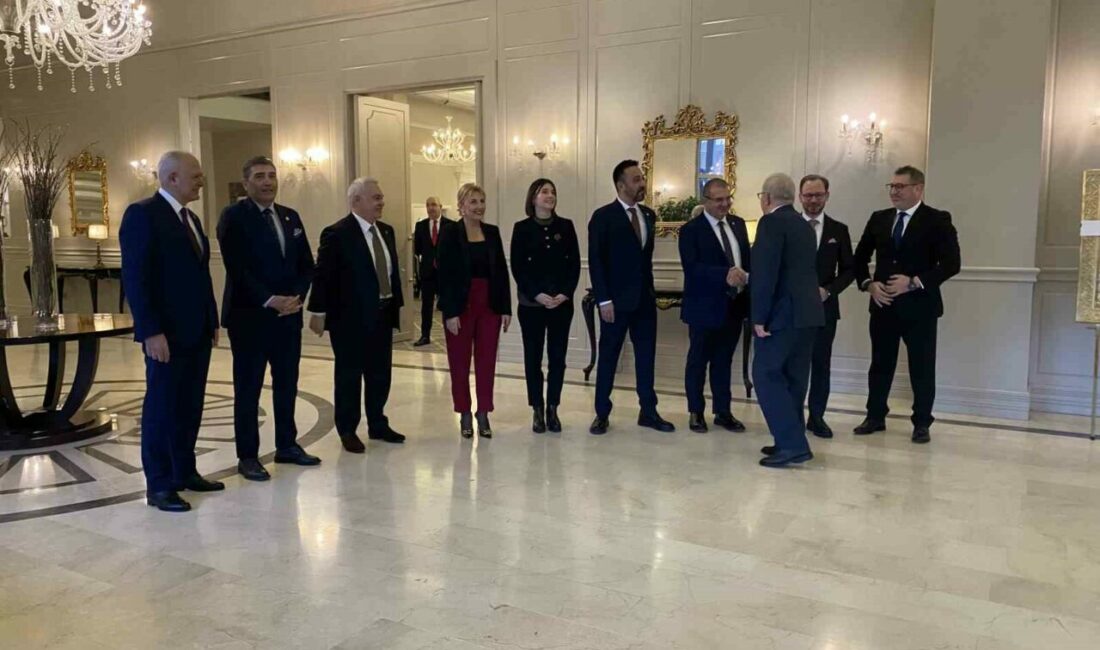 Bursa Sanayicileri ve İşinsanları Derneği (BUSİAD) tarafından düzenlenen Çekirge Toplantısı