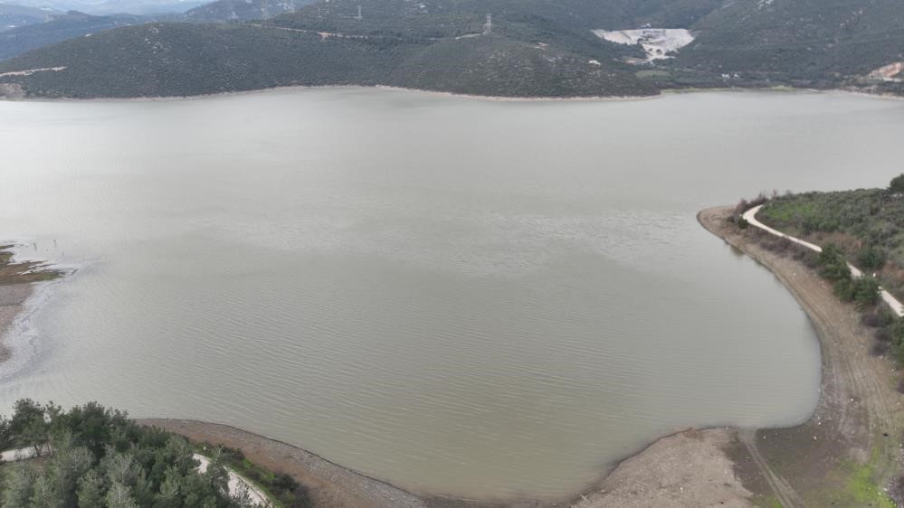 Bursa’nın dünyaca ünlü simge tarım ürünlerinden şeftali, armut ve siyah