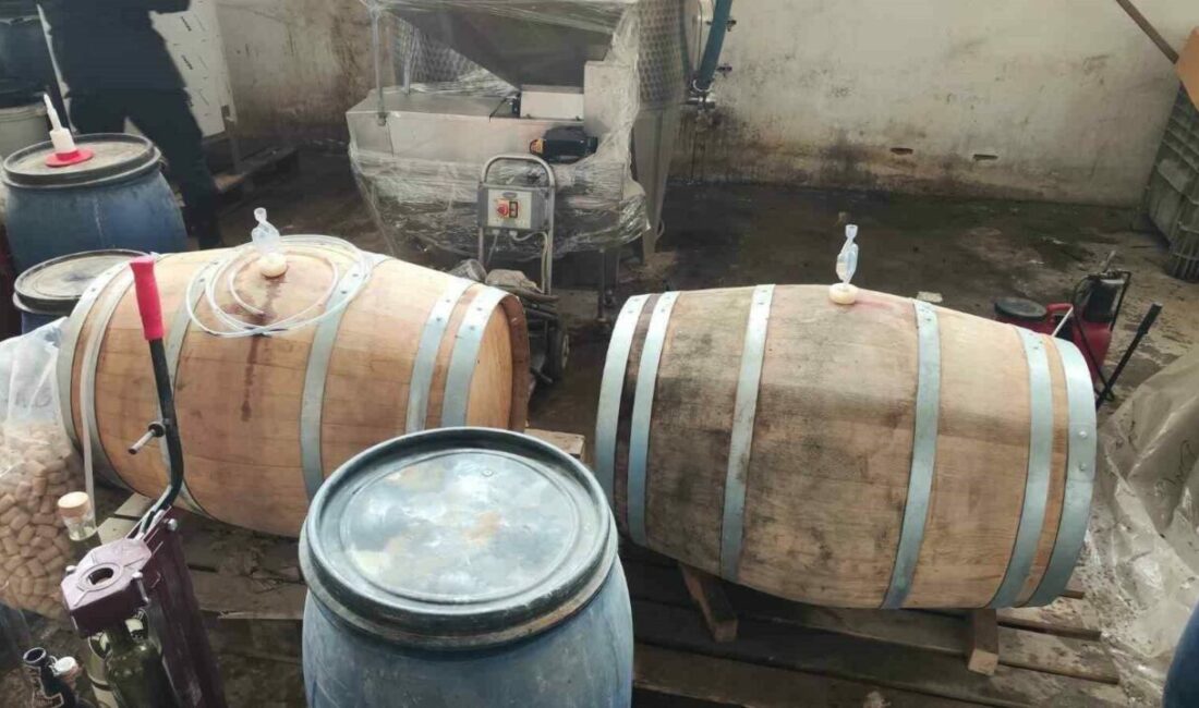 Bursa’nın İznik ilçesinde bir iş yerinde yüklü miktarda kaçak alkol