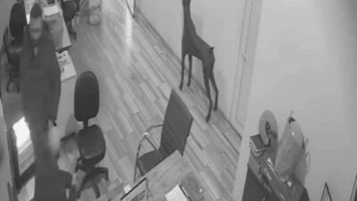 Bursa’da bir iş yerinde meydana gelen olayda, eline kolanya dökülen