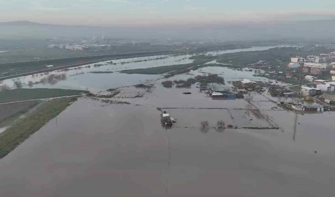 Bursa’da sağanak yağış ve kar sularının erimesi ovada binlerce ekili