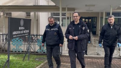 Bursa’da piknik yaptığı sırada patlamamış top mermisi bulduğunu iddia eden