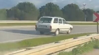 Bursa’da bir sürücü bölünmüş yolda ters şeride girerek kilometrelerce ilerledi.