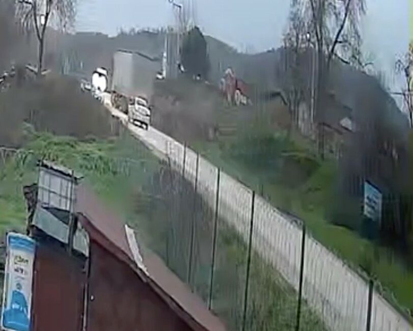 Bursa’nın Mustafakemalpaşa ilçesinde sabah saatlerinde meydana gelen ve 3 kişinin