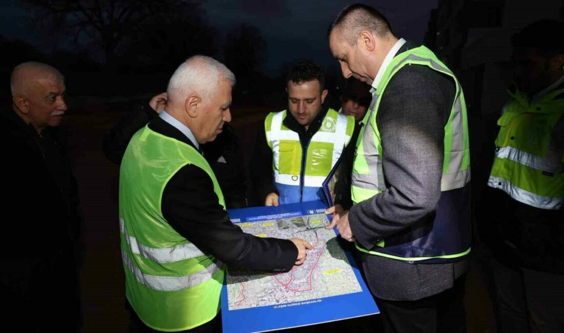 Bursa Büyükşehir Belediyesi, kentin ulaşım sorunlarını azaltmak için gece gündüz