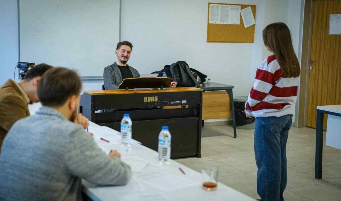 Bursa Büyükşehir Belediyesi’nin keman ve çello eğitimi için düzenlediği yetenek